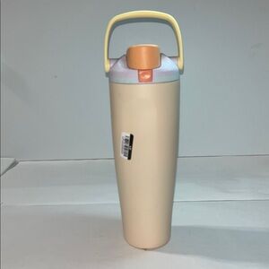 New! Owala 30oz FreeSip SWAY Stainless Steel
Water Bottle